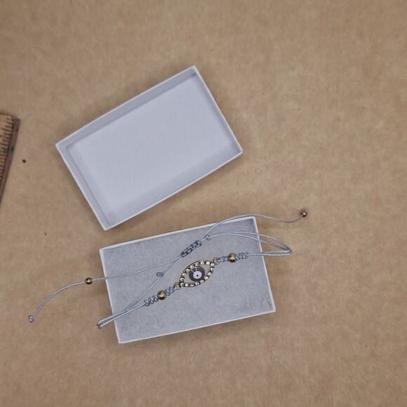 Grey adjustable evil eye protection string bracelet gift box - Picture 2 of 2